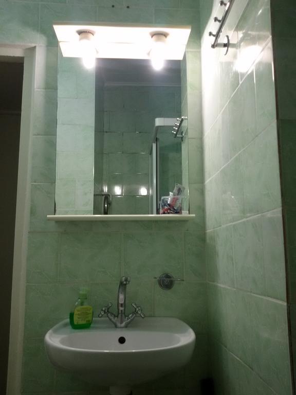 Apartment Gospitalna Street 2 Kiew Exterior foto